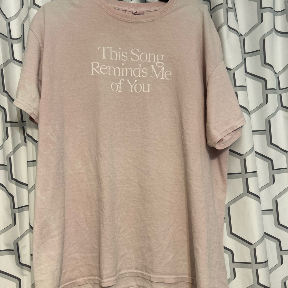 Lonely Ghost Light Gray Graphic color changing Tee